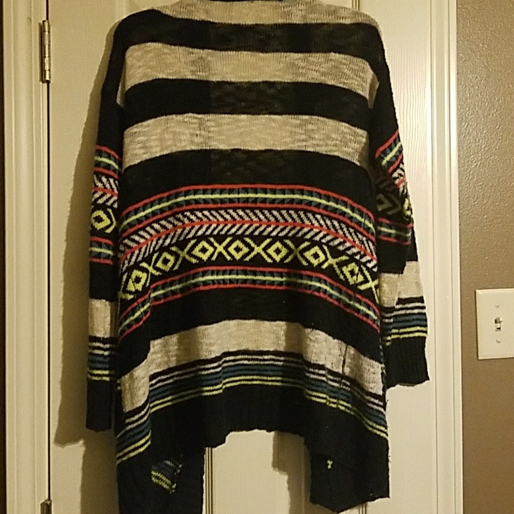 Cardigan - Picture 2 of 4